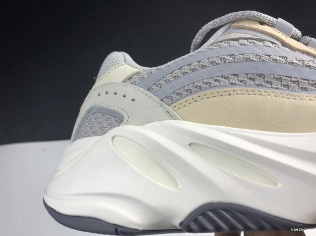 Adidas Boost V2 Cream GY7924 Cream Yeezy 700 0908